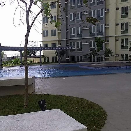 מנילה San Lorenzo Place Condo In Makati מראה חיצוני תמונה